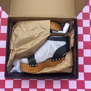 NEW FRYE ALVA PLATFORM SANDAL Women’s Black Leather Platform Sandals